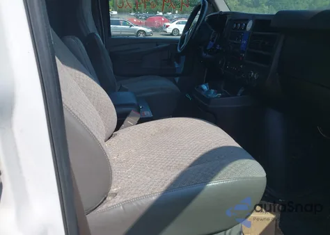 2015 Chevrolet Express 2500 Work Van from USA, damaged, VIN 1GCWGFCF0F1152128